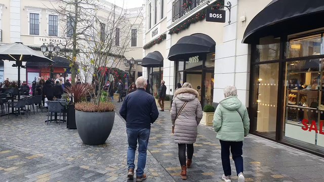 Sales shopping in full force at McArthurGlen Designer Outlet West Midlands