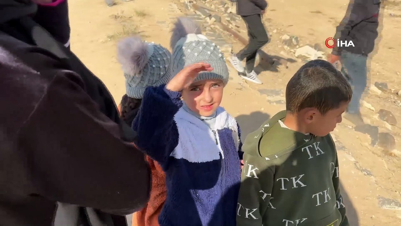 Suriye'de kadınların gömüldüğü toplu mezarlar bulundu