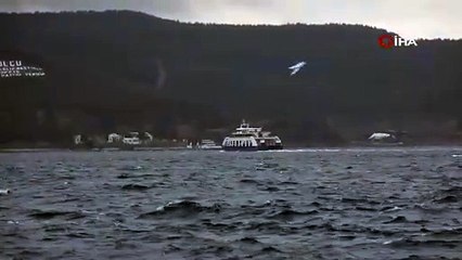 Çanakkale’de feribot seferlerine olumsuz hava engeli