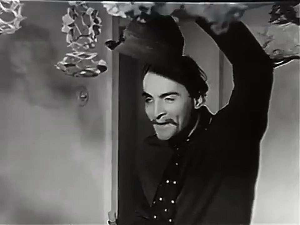 Kimse Fatma Gibi Öpmez