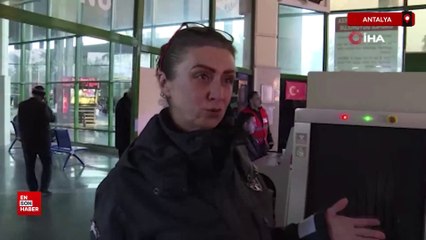 Antalya'da otobüsle gönderilen koliden maymun çıktı