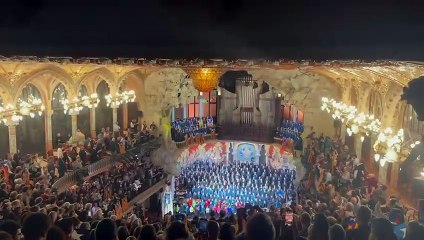 Estelades i crits d’independència al concert de Sant Esteve al Palau de la Música