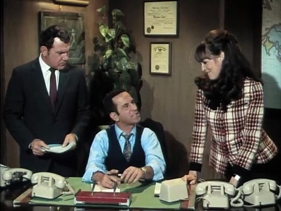 S04E25 - Rettet den Chef  teil 1