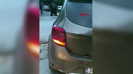 Trafikte tartışan sürücüler birbirlerine ateş açtı; 1'i yoldan geçen 2 yaralı (2)