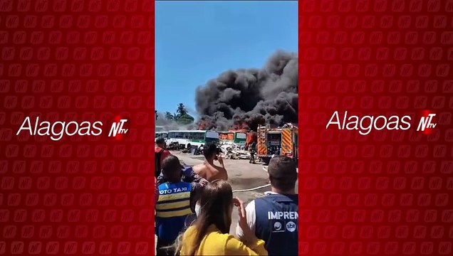 Incêndio devasta garagem da Auto Viação Veleiro em Maceió