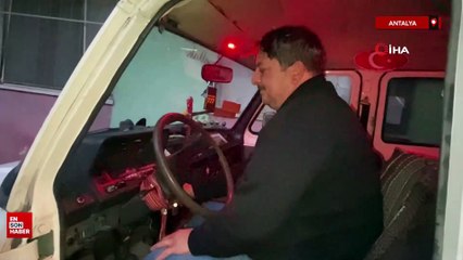 Antalya'da minibüsünün teybi çalınan adamın hırsıza tepkisi