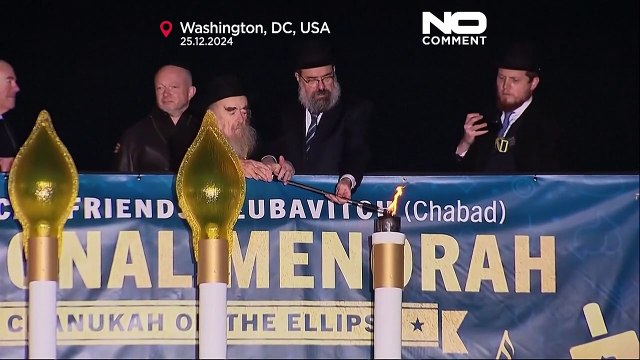 جشن حنوکا همزمان با کریسمس؛ «مِنورا» یهودیان در واشنگتن، کی‌یف و برلین روشن شد