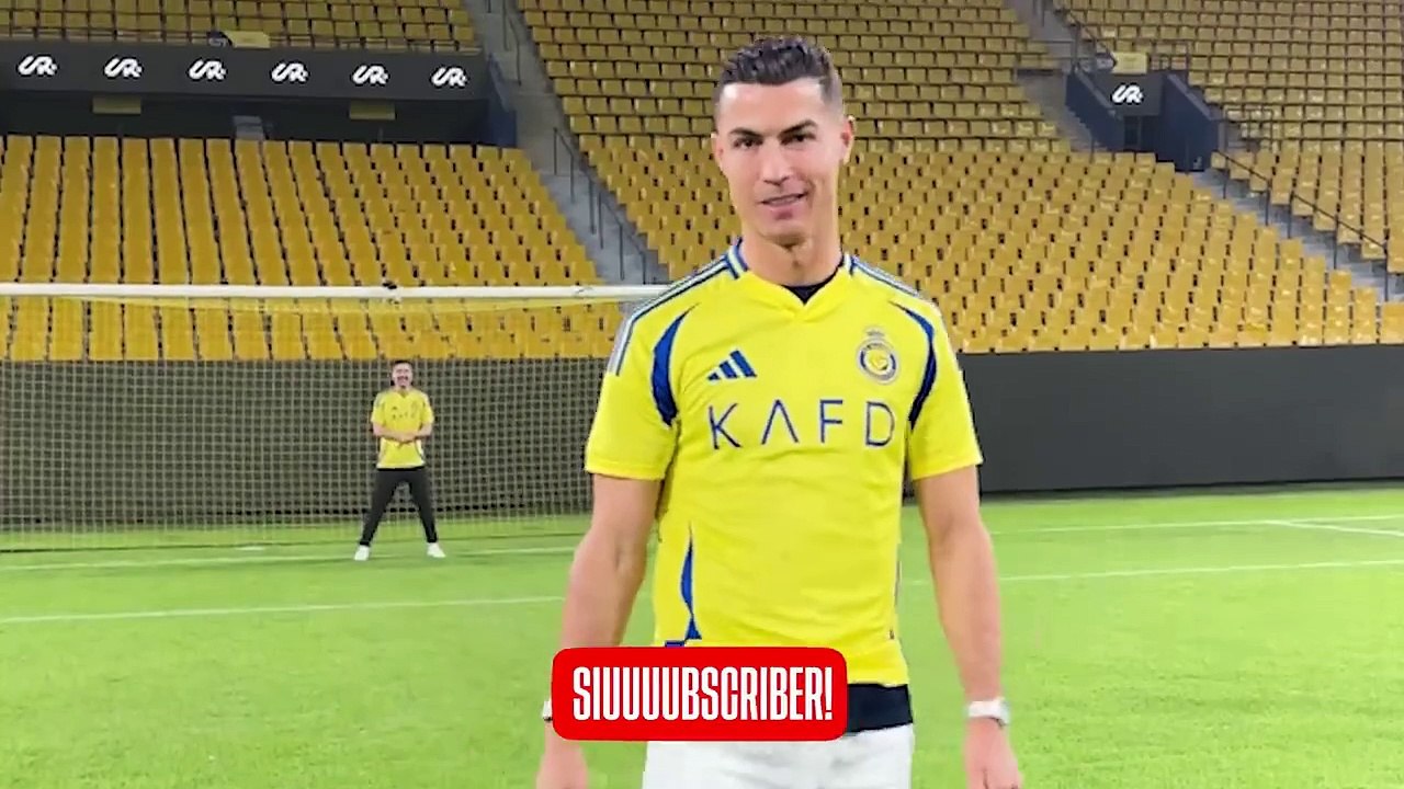 How Many goalkeepers Does It Take to Stop Ronaldo_(720P_HD)
