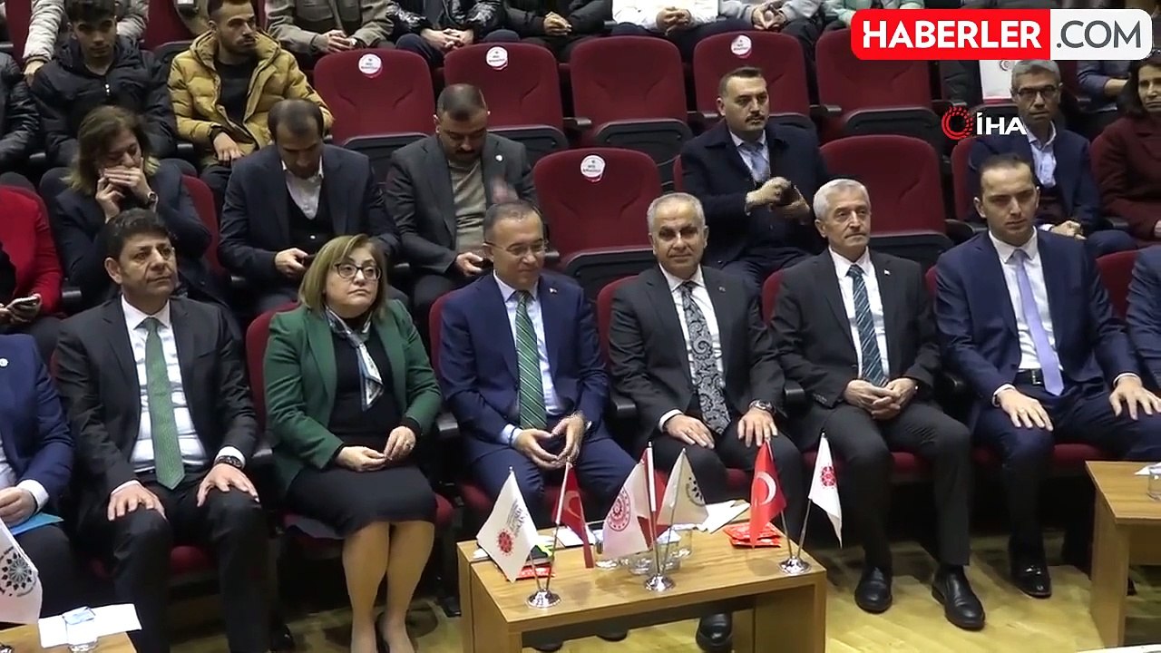 Gaziantep'te Dijital Medya ve Turizm Haberciliği Paneli Düzenlendi