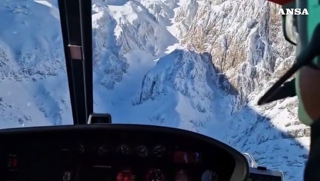 Alpinisti dispersi sul Gran Sasso, individuati i due corpi senza vita