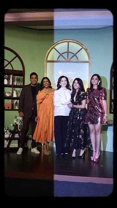Bollywood Stars at the Launch Party of the NMACC Arts Cafe #nitaambani #mukeshambani #ishaambani #shahrukhkhan #suhanakhan #katrinakaif #bollywood #anushkasharma #janvikapoor #ory #radhikamerchant #ambani #mumbai