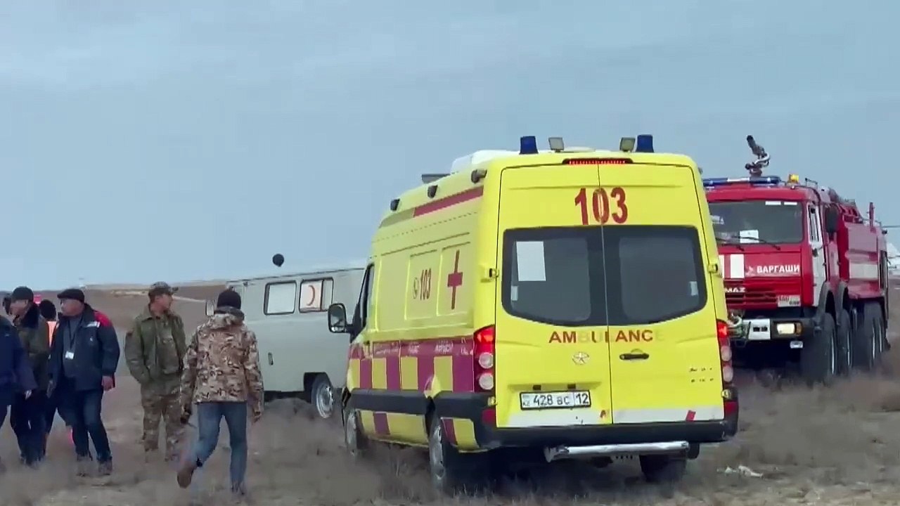 Un avión de pasajeros se estrella en Kazajistán, con al menos 32 supervivientes