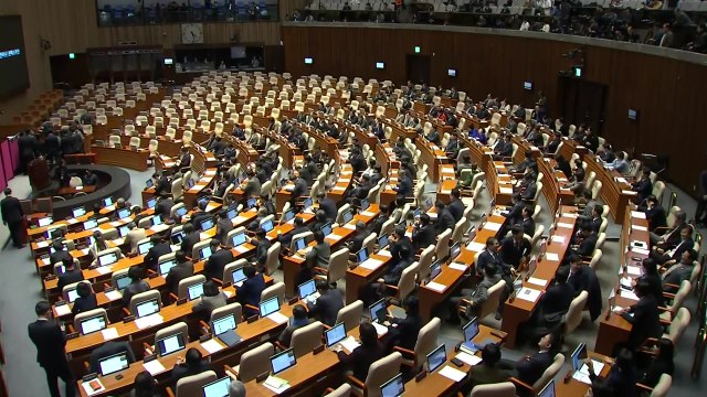 외신, 한 권한대행 탄핵소추안 가결 일제히 긴급 타전 / YTN