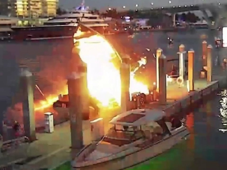 Tragödie im Hafen: Explodierendes Boot kostet Mann das Leben