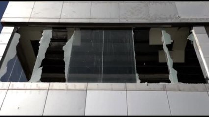 L'aeroporto di Sanaa danneggiato dopo i raid israeliani