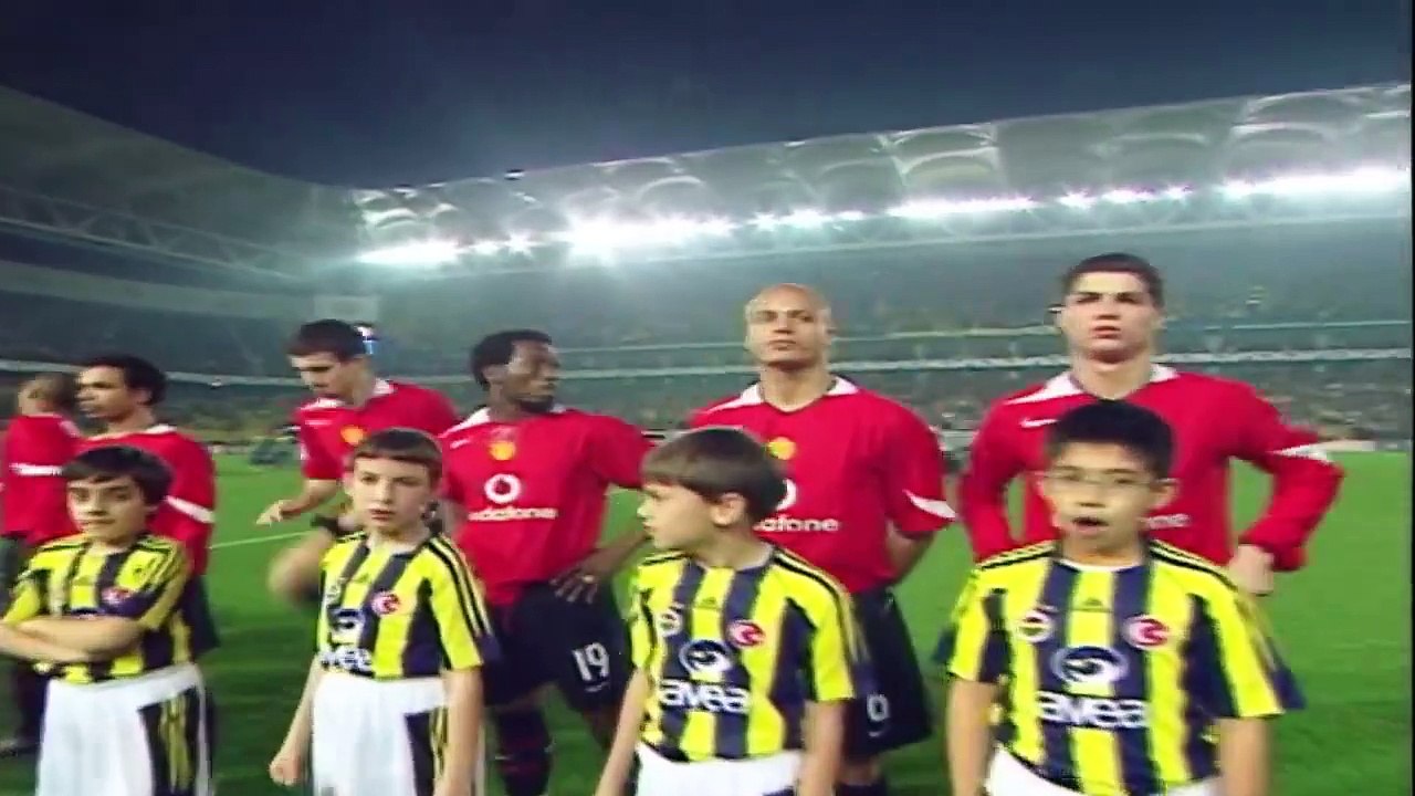 Fenerbahçe - Manchester United _ 2004-05 Şampiyonlar Ligi Grup Maçı