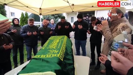 Antalya'da otomobilin çarptığı genç Akyazı'da toprağa verildi