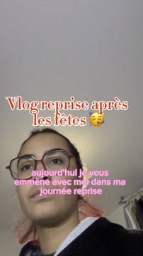 Ça m’avait manqué 🥰Trop contente de retrouver ma machine à coudre aujourd’hui après une pause de 3 jours forcée par la maladie ahah et puis les fêtes me revoilà ! ☺️ Vous aimez les journées où je vous embarque avec moi ? 😋