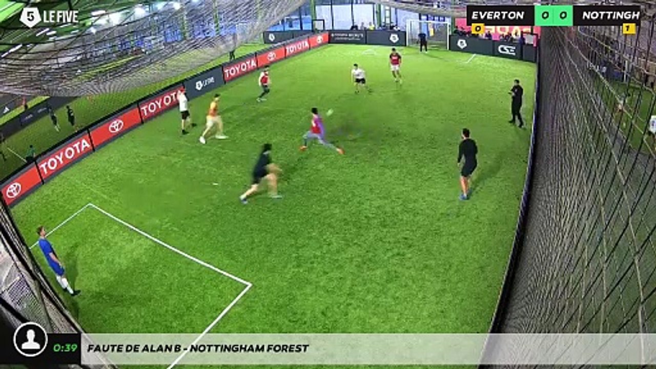 Faute de Alan B - NOTTINGHAM FOREST