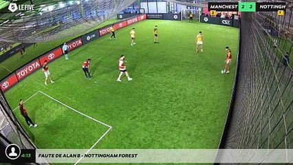 Faute de Alan B - Nottingham Forest