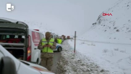 Erzincan'da yolcu otobüsü şarampole devrildi
