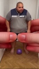 J’essaie de dribbler comme Ronaldo… mais ça tourne mal ! 🤣