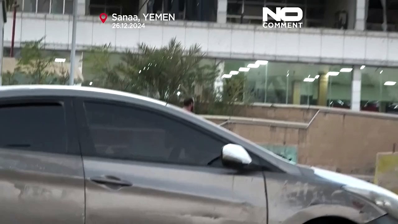 تصاویر برج مراقبت و ساختمان‌های فرودگاه صنعا پس از حمله هوایی اسرائیل به حوثی‌ها