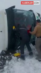 Kars'ta Yolcu Otobüsü Devrildi