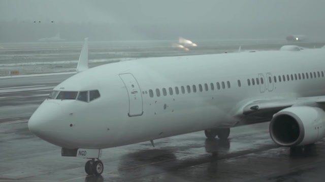 More than 200 flights delayed at London airports as thick fog sparks travel chaos