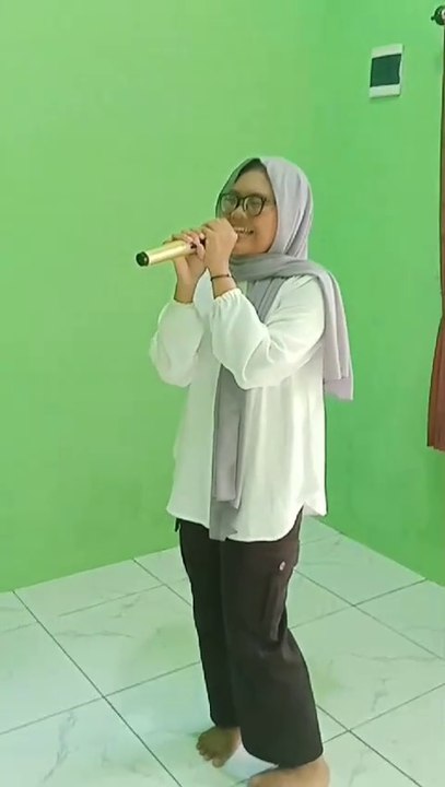 Nai...