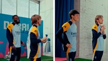 Real Madrid se divierte en Dubái: jugadores disfrutan de una tarde de dardos