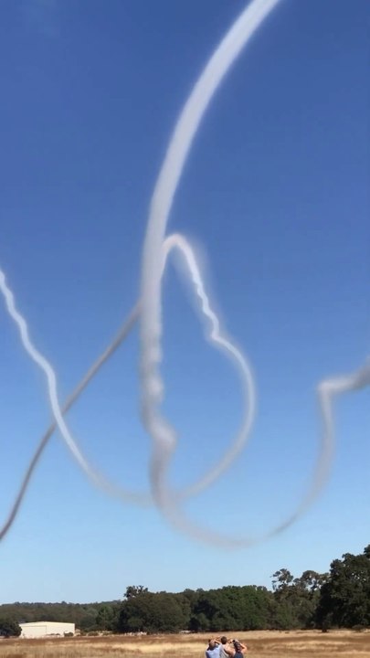 ✈️Airplane Wake Vortex 🌪️