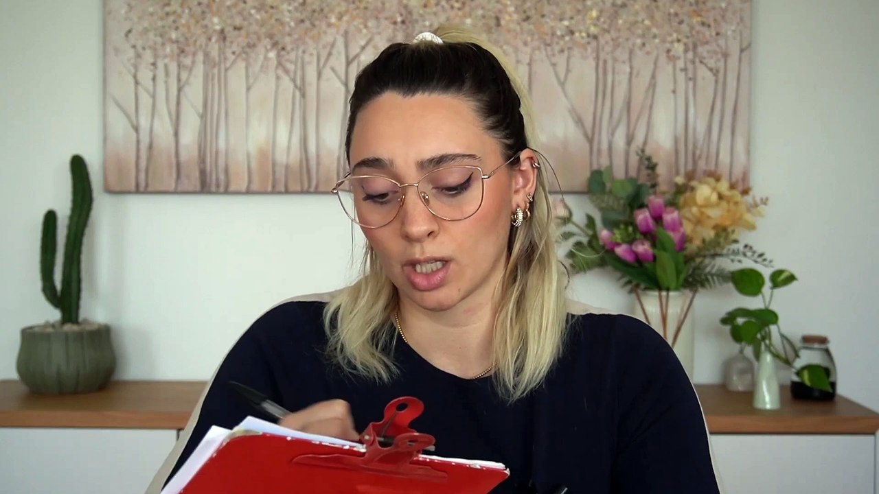 🌙 ASMR Roleplay: Soft-Spoken Psychologist Helps You Sleep 😴 | Whisper Therapy for Anxiety Relief 💆‍♀️✨ASMR ITA🇮🇹