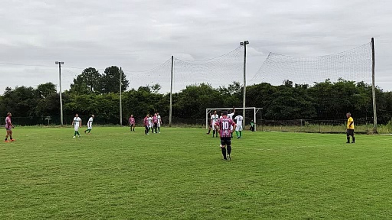 Gol de falta das antigas do Edu Lima no ultimo jogo do ano do São Paulo Porto Alegrense e, 07/12/2024