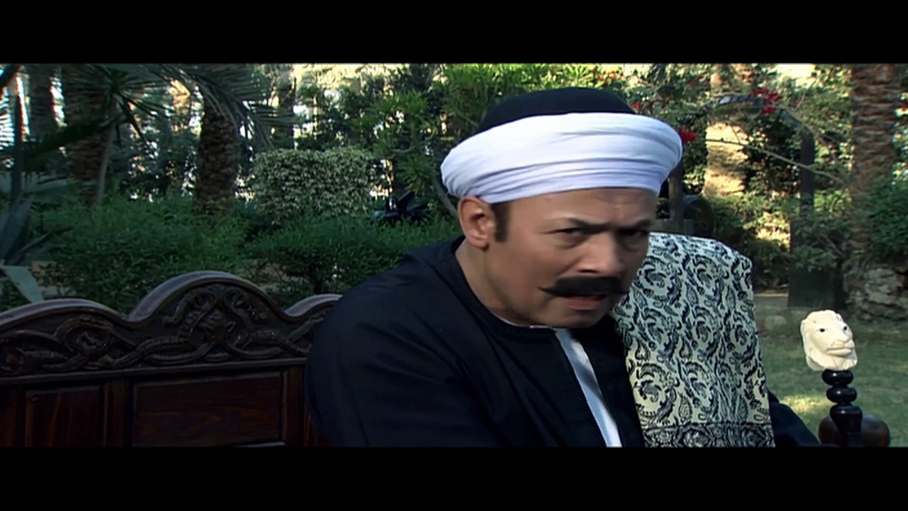 بيبكى بسبب ان اخوه اتجوز البنت الى بيحبها ومش عارف يعمل حاجة #البوابة_التانية