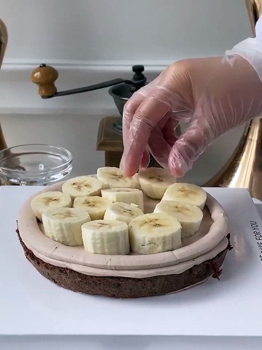 Chocolate Berry Cake – Perfect for Special Occasions!"