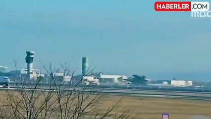 Güney Kore'de yolcu uçağı pistten çıkıp duvara çarptı! 85 kişi hayatını kaybetti
