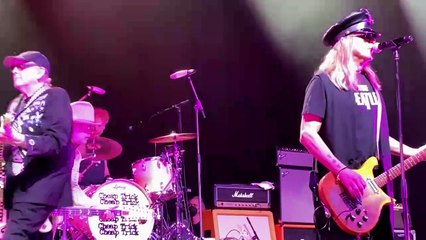 Cheap Trick - Hello There