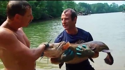 Extreme Fishing with Robson Green - Season 1 Episode 02: Tennessee River