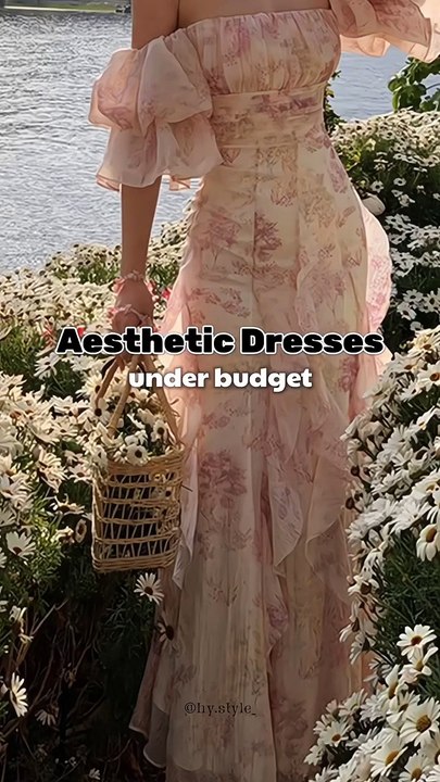 Comment 'DM' or 'Link' to receive link automatically in your DM!! . Save for later. Share with your Besties.. (•_•) . .Follow me for more  (Meesho, finds, affordable, casual fit, aesthetic, pinterest inspired, college fits, winter fit, shoes, s