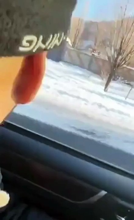 Faire la course à cheval avec une voiture... mauvaise idée