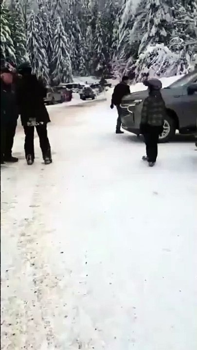 Elle rencontre le premier ministre canadien en vacances et n'est pas tendre avec lui