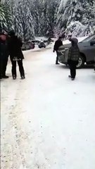 Elle rencontre le premier ministre canadien en vacances et n'est pas tendre avec lui