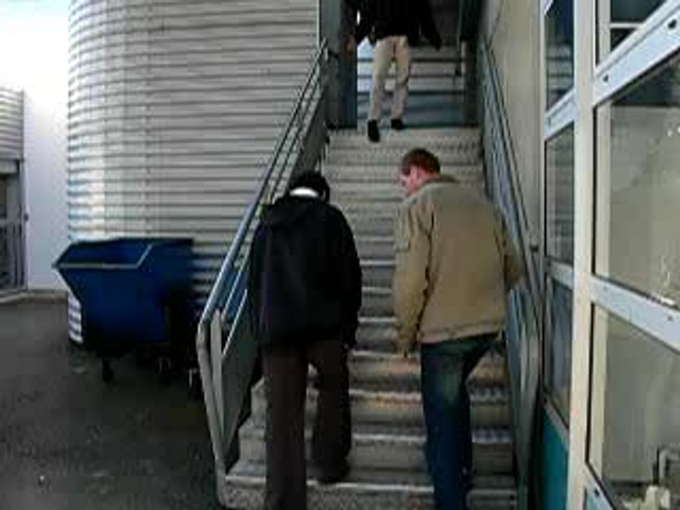 Course dans un escalier
