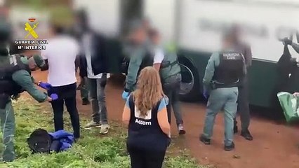 Detenidos los siete patrones de un cayuco por el asesinato de cuatro personas durante la travesía hacia El Hierro