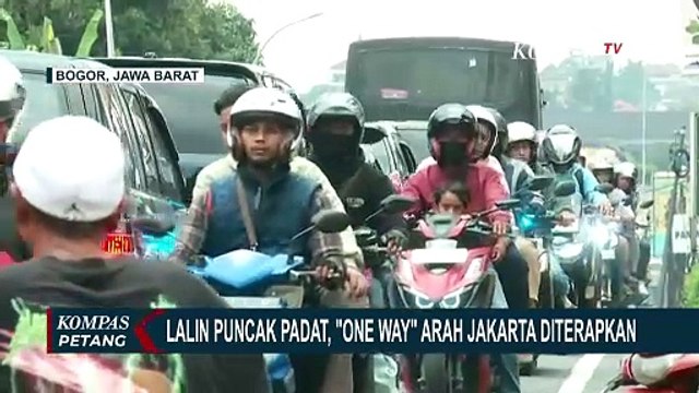 Lalu Lintas Puncak Padat Jelang Libur Tahun Baru, One Way Arah Jakarta Diterapkan