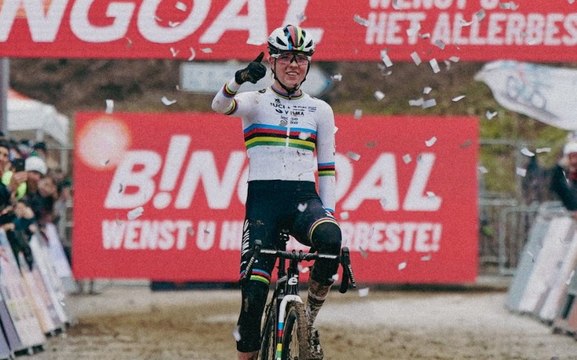 Cycling - UCI Cyclo-Cross World Cup 2024 - Fem van Empel takes a dominant win in Besançon, in France ! Marianne Vos already in godd shape