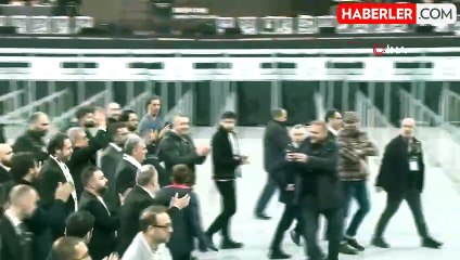 Beşiktaş'ta Başkan Adayları Kucaklaştı