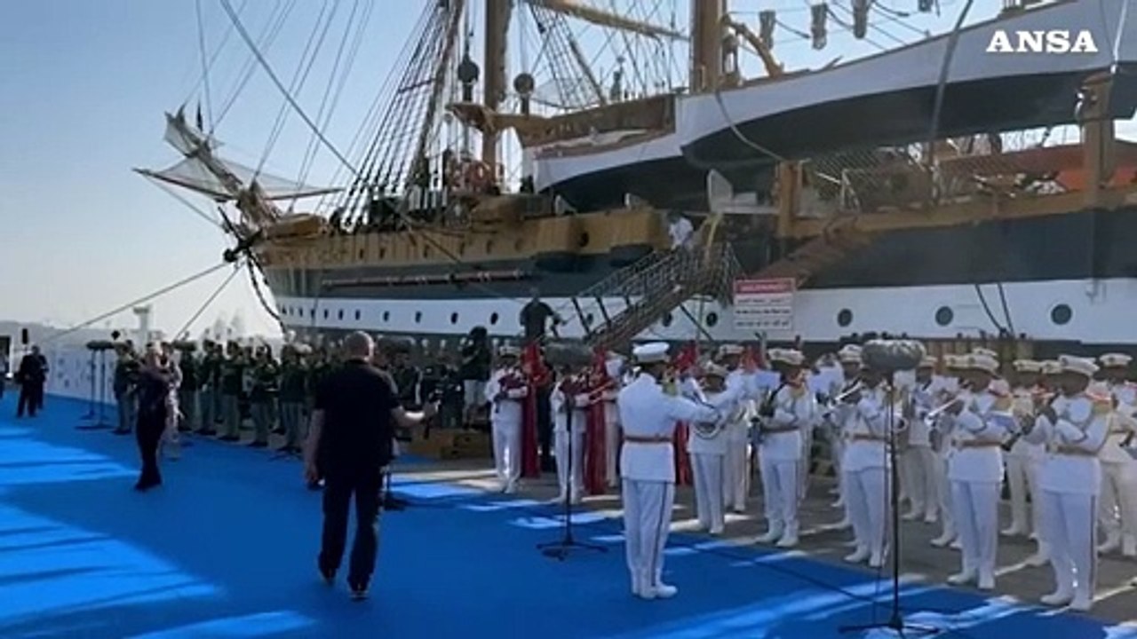 Abu Dhabi accoglie l'Amerigo Vespucci, al via la 31esima tappa