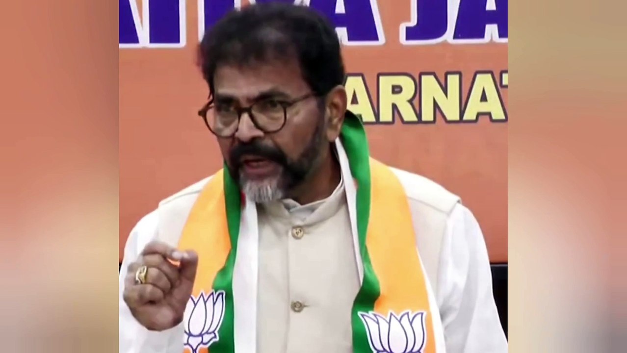 ಪ್ರಿಯಾಂಕ್ ಖರ್ಗೆ ರಾಜೀನಾಮೆ ಪಡೆದು, ಅವರು ಮತ್ತು ಆಪ್ತರನ್ನು ಪೊಲೀಸರು ವಶಕ್ಕೆ ಪಡೆಯಬೇಕು: ಛಲವಾದಿ ನಾರಾಯಣಸ್ವಾಮಿ